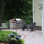 Mequon landscapers install beautiful outdoor kitchens